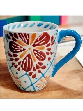 NWT Gorgeous Artistic Accents Relief Floral White, Red, Blue, Orange Ceramic Mug